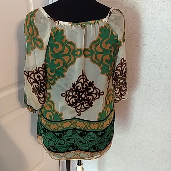 Kale Bob Shear Top - Picture 3 of 3